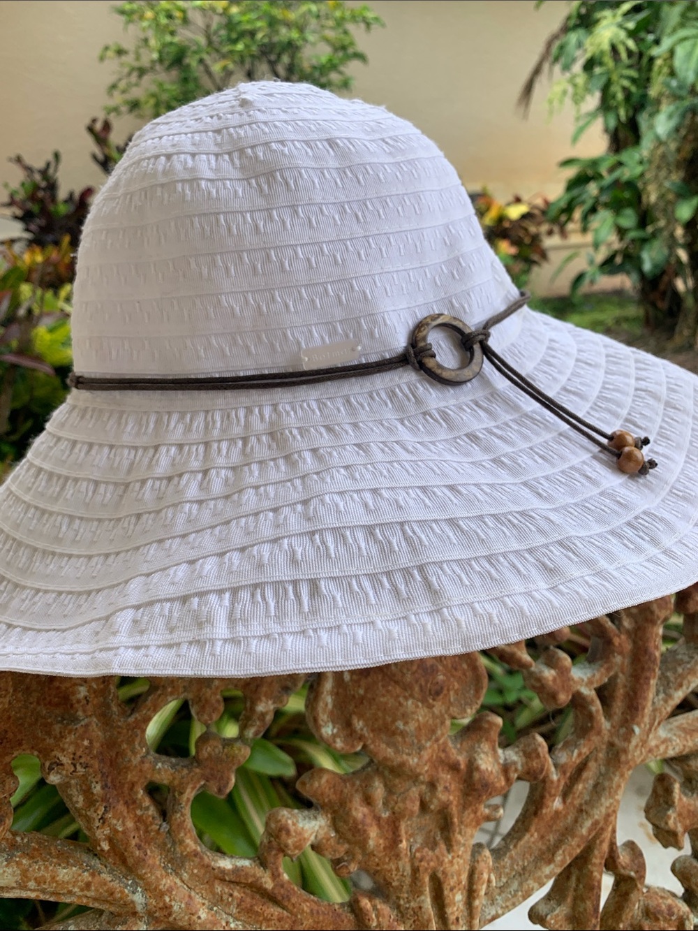 Betmar New York Coconut Ring Safari Beaded White Sun Hat UPF 50+